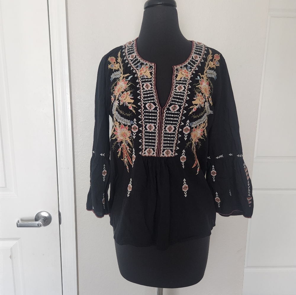 Johnny Was Black and Gold Tunic with Bell Sleeves